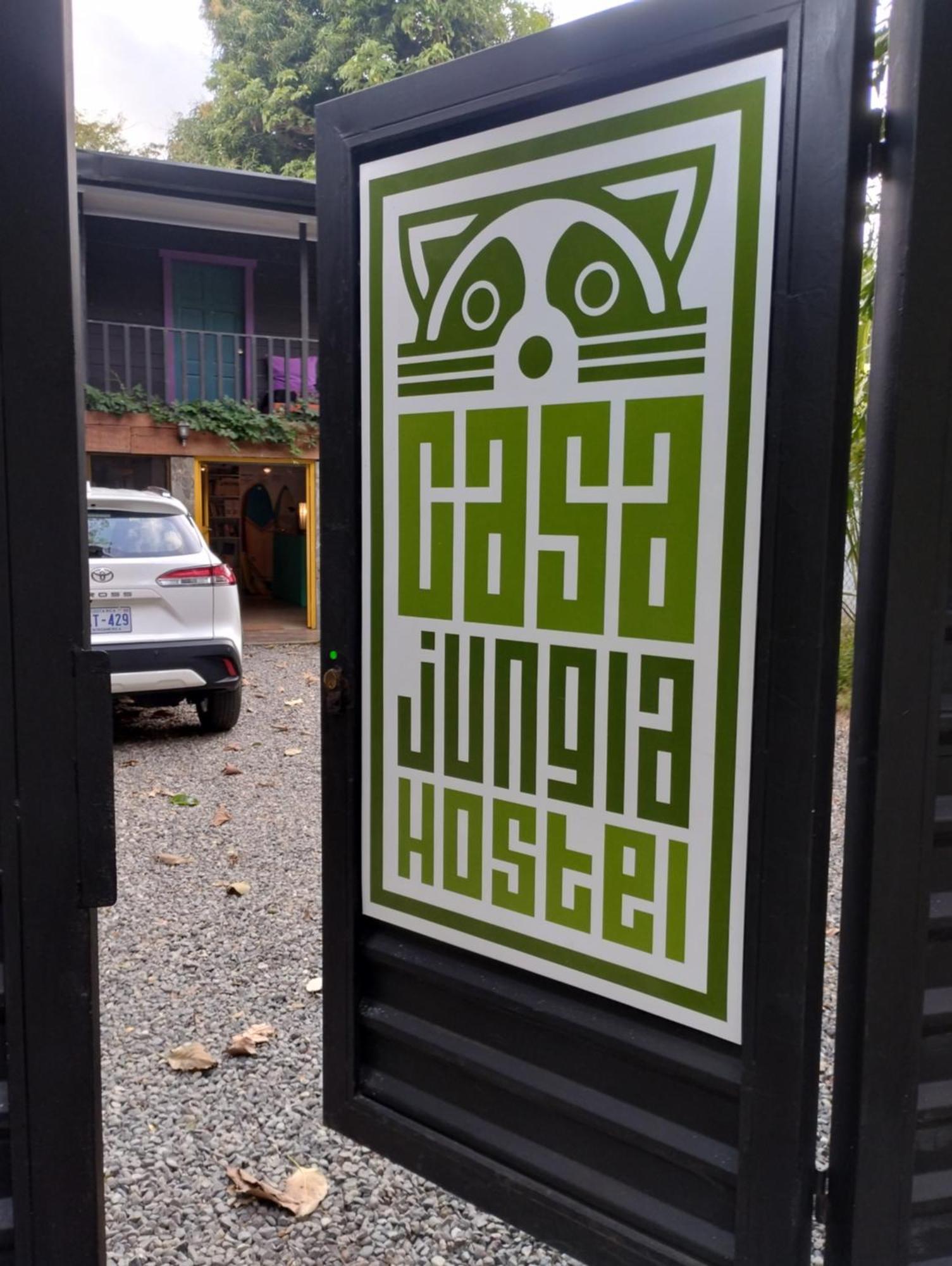 Casajungla Hostel Jacó Eksteriør billede